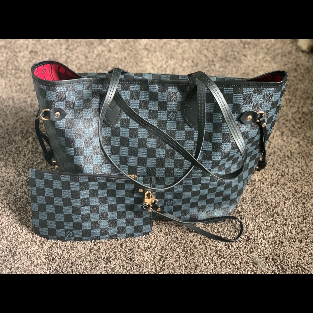 Imitation LV Purse Negotiable Black And Gray 👜
